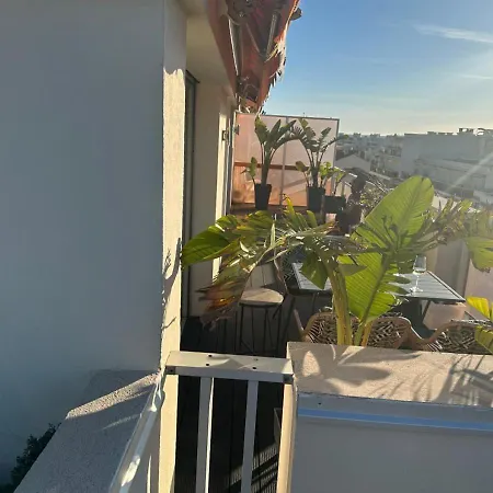 3 Pieces Juan Les Pins Apartment