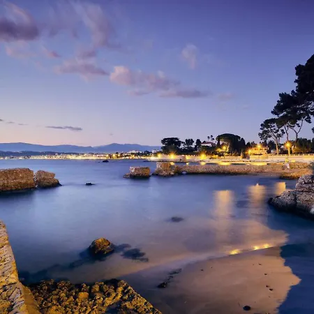 2 Bedrooms 2 Baths 2 Wcs Terrasse Juan Les Pins Apartamento