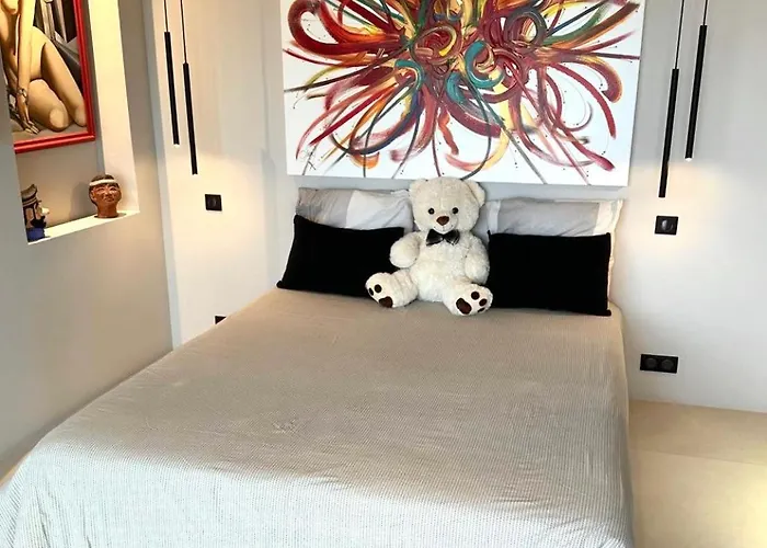 2 Bedrooms 2 Baths 2 Wcs Terrasse Juan Les Pins 앙티브