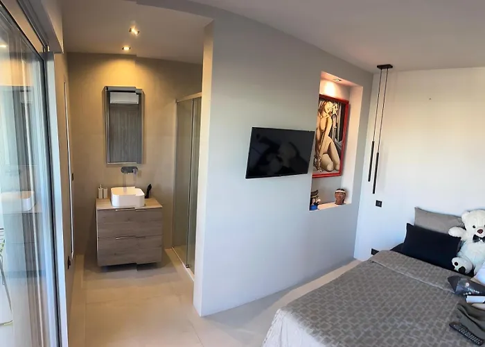 2 Bedrooms 2 Baths 2 Wcs Terrasse Juan Les Pins * 앙티브