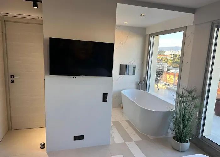 Apartamento 2 Bedrooms 2 Baths 2 Wcs Terrasse Juan Les Pins *